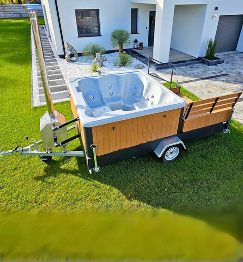 mobiles Whirlpool Spa