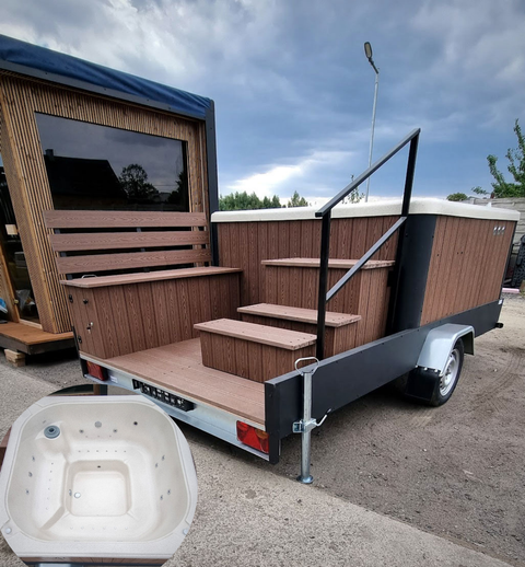 mobiles Whirlpool Spa